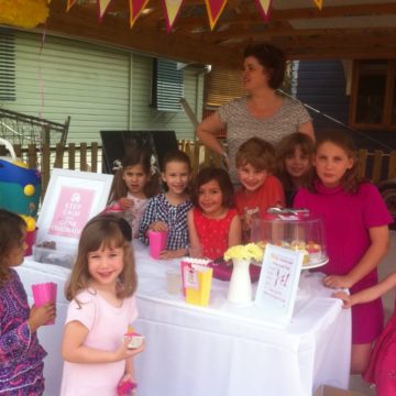 Polly's Lemonade Stand