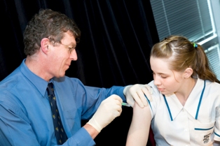 Ian Frazer Gives Worlds First Cervical Cancer Vaccine Shot